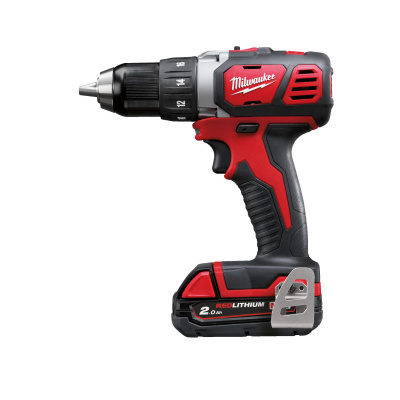 Компактная дрель-шуруповерт Milwaukee M18 BDD-202C